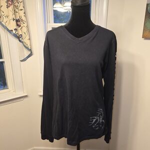 Legendary Whitetails Black V‑Neck Long Sleeve Tee L Deer Graphic Outdoor Hunting